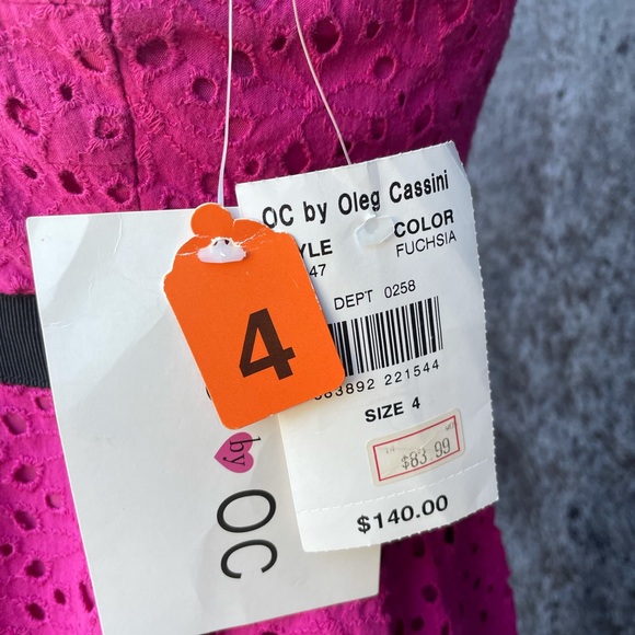 Beautiful stylish fuchsia dress - Picture 4 of 5